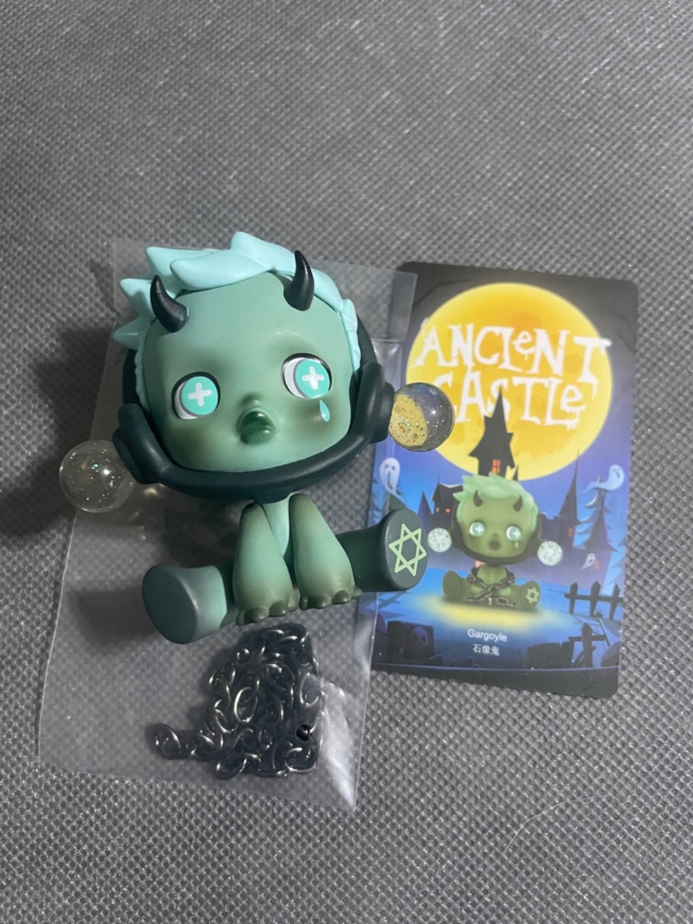 AUTHENTIC - PopMart - Skullpanda- Shullpanda Planet - Ancient Castle - Gargoyle